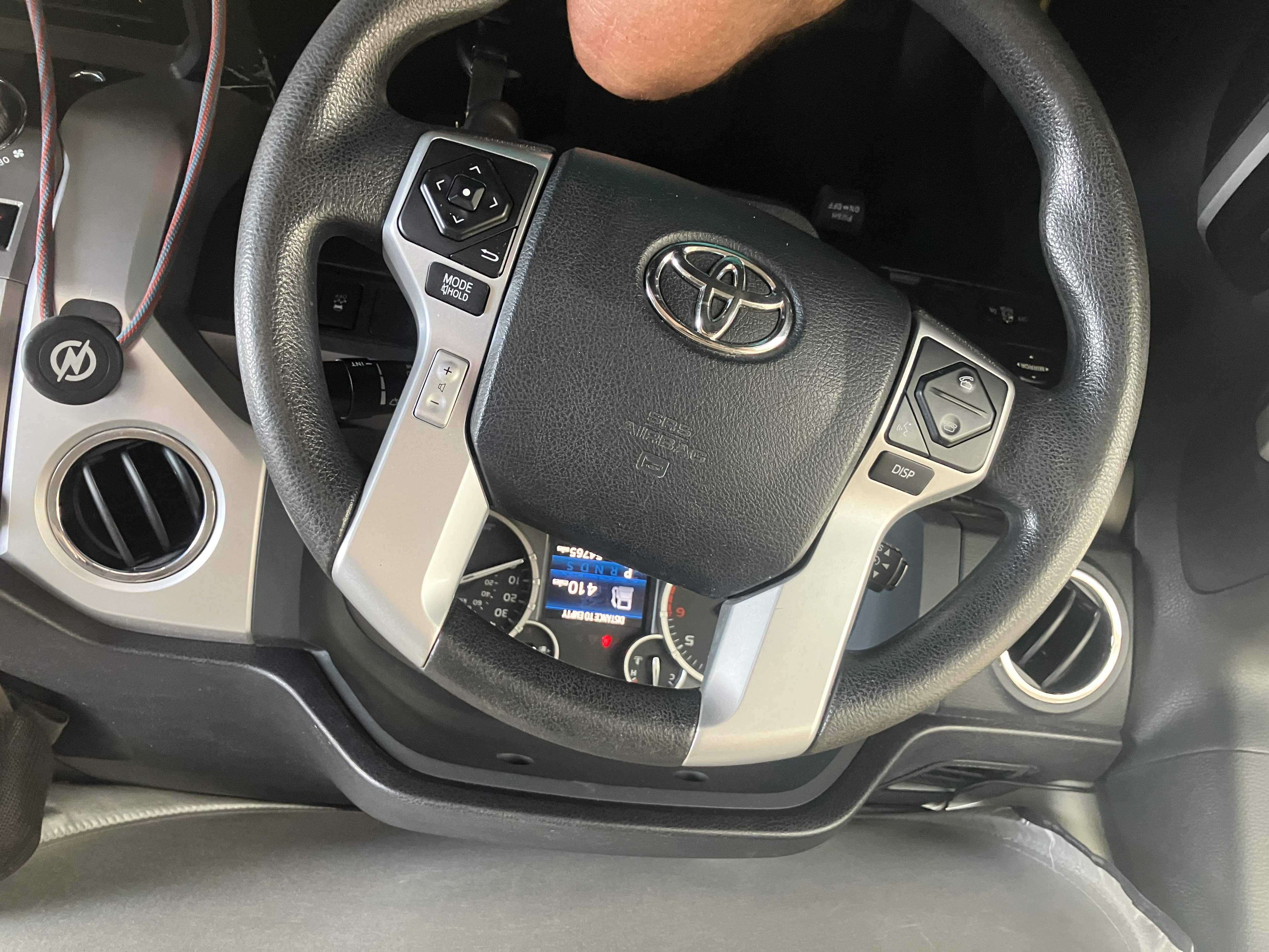 Used 2014 Toyota Tundra SR5 w/ SR5 Upgrade Package RWD image 2