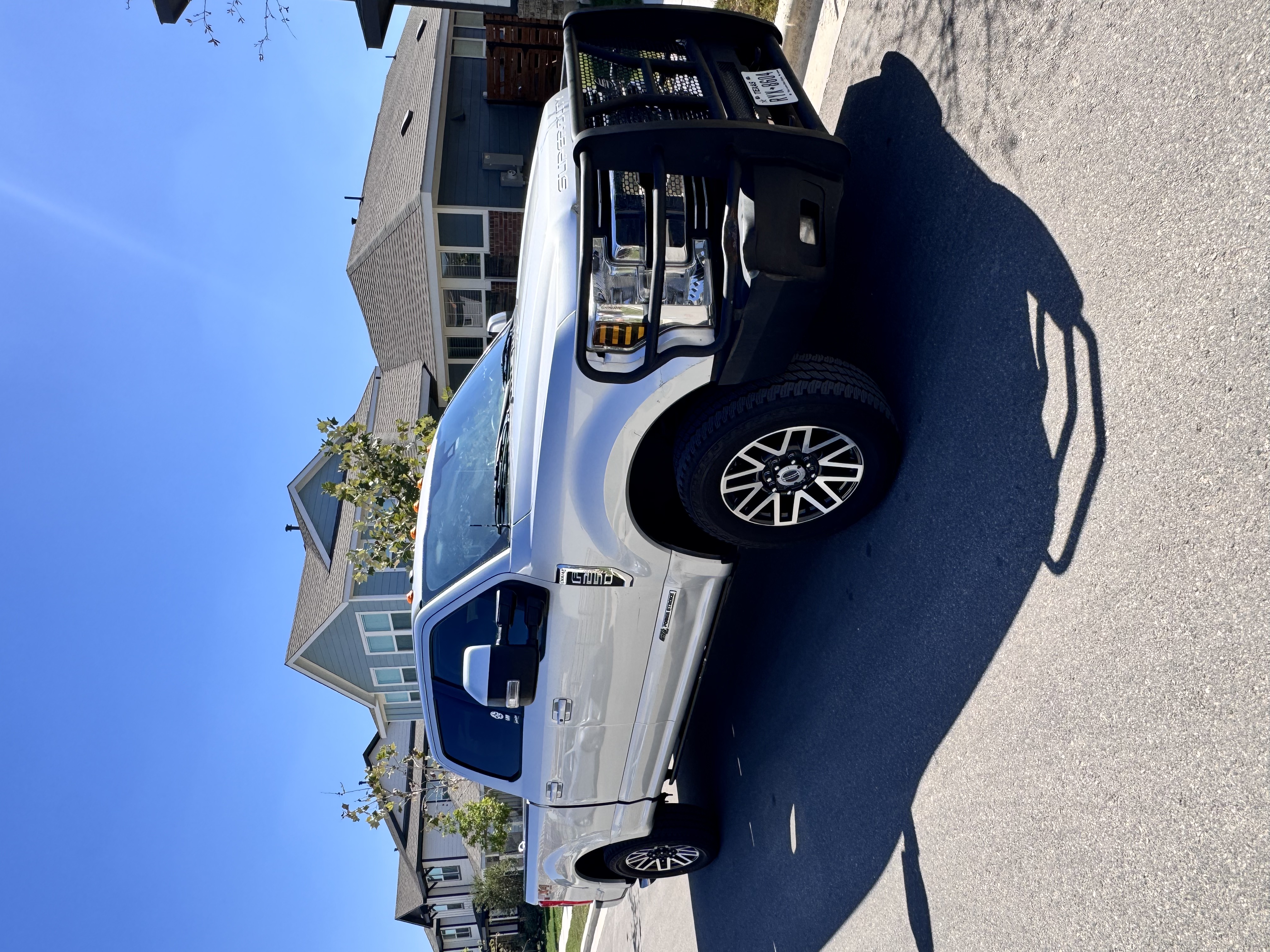 Used 2018 Ford F250 Lariat w/ Lariat Ultimate Package AWD/4WD image 1