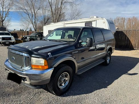 Used 2000 Ford Excursion Limited AWD/4WD image 2