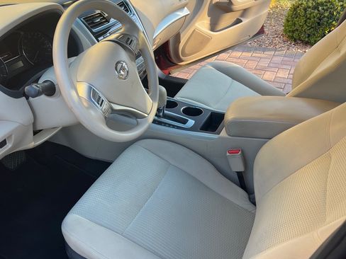 Used 2015 Nissan Altima 2.5 S w/ Power Driver Seat Package image 9