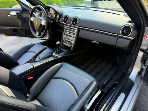 Used 2006 Porsche Boxster S RWD image 19