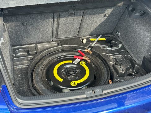 Used 2008 Volkswagen R32 image 15