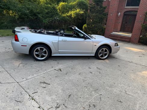 Used 2003 Ford Mustang GT Premium RWD image 5