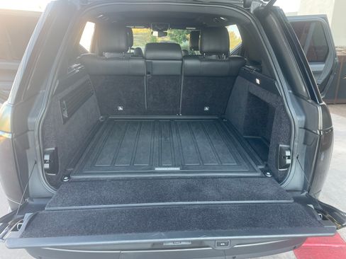 Used 2017 Land Rover Range Rover Supercharged image 5