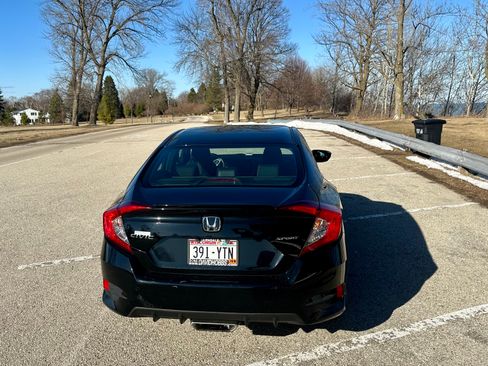 Used 2019 Honda Civic Sport image 15