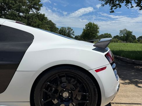 Used 2010 Audi R8 V10 AWD/4WD image 13