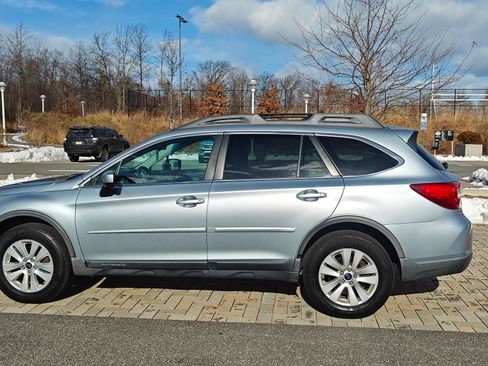 Used 2015 Subaru Outback 2.5i Premium image 5