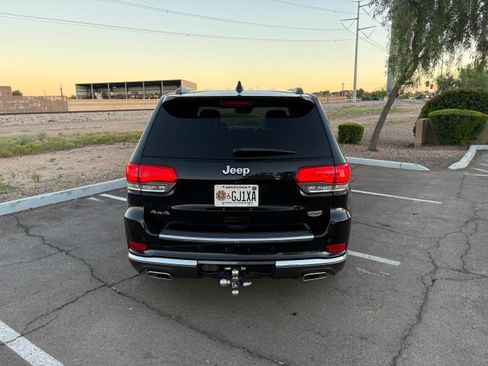 Used 2018 Jeep Grand Cherokee Summit image 8