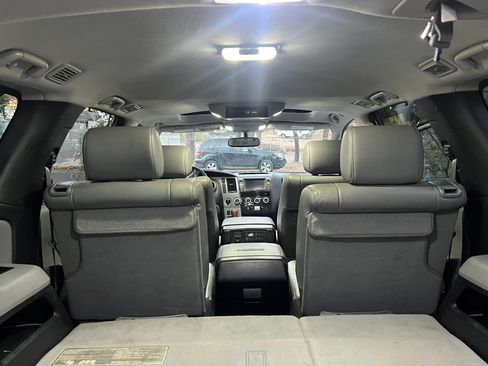 Used 2013 Toyota Sequoia Platinum image 22