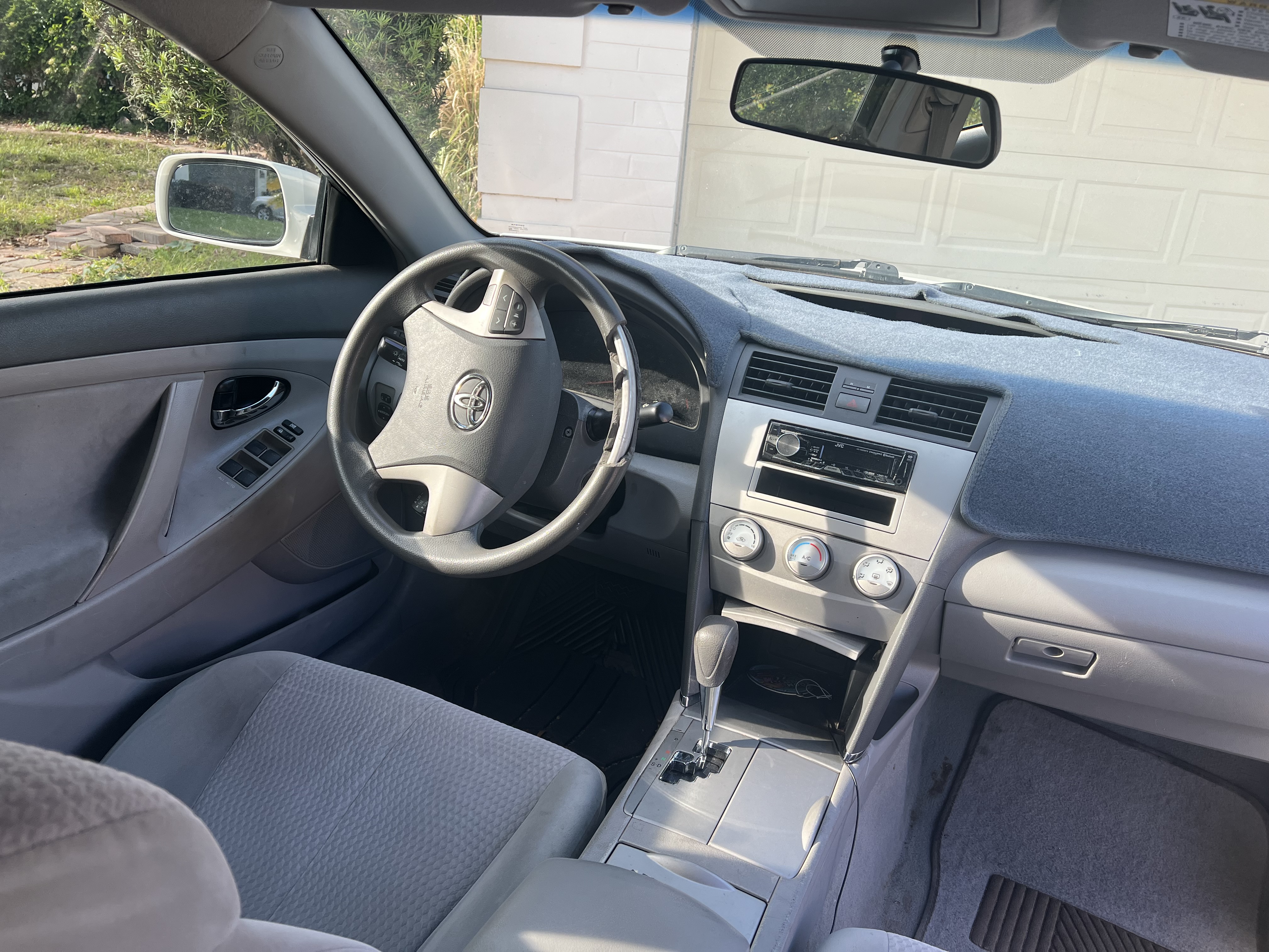 Used 2011 Toyota Camry FWD image 4