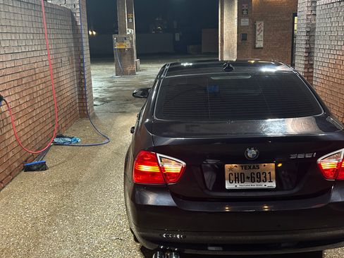 Used 2006 BMW 325i Sedan image 2