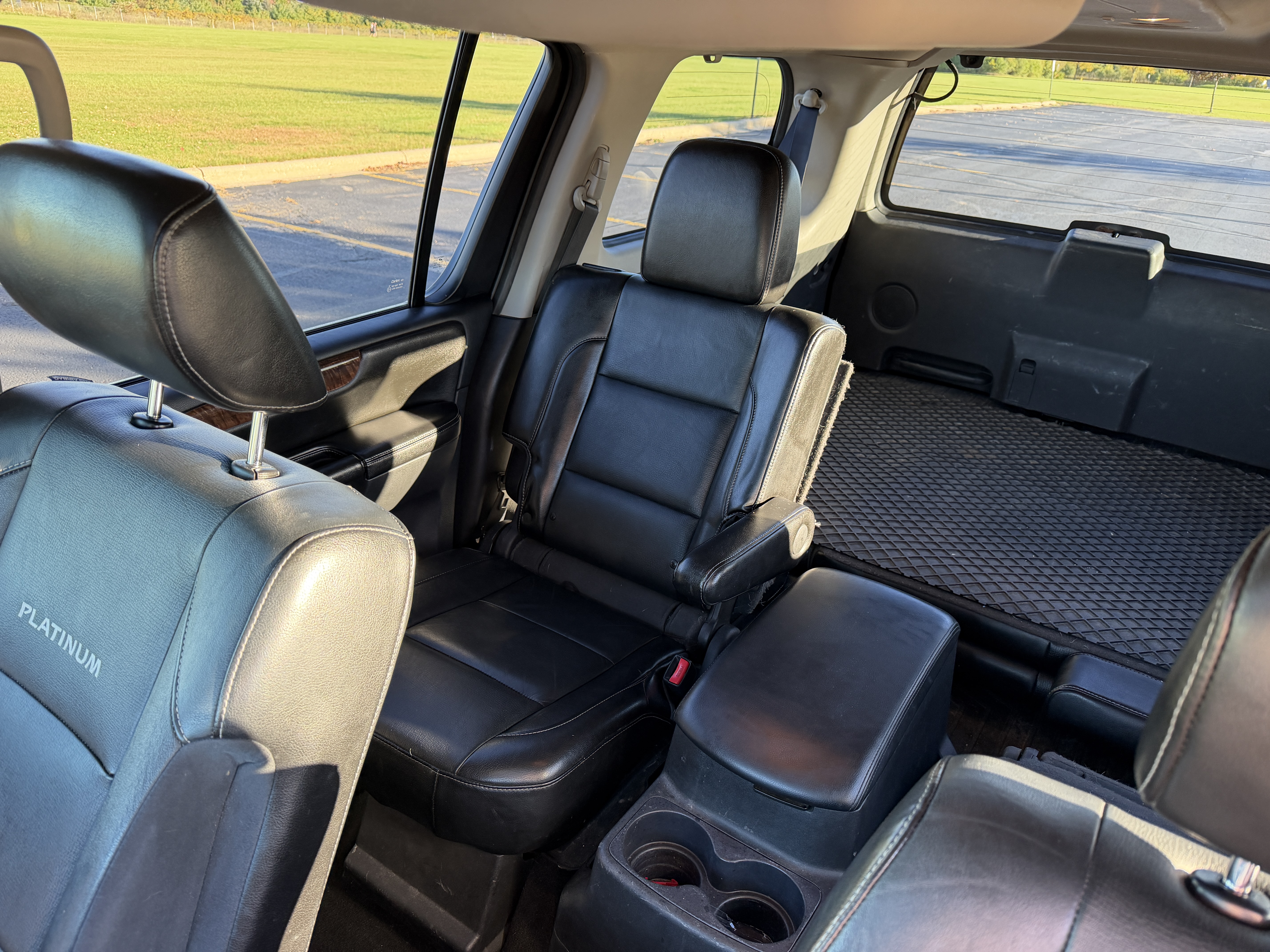 Used 2012 Nissan Armada Platinum AWD/4WD image 15