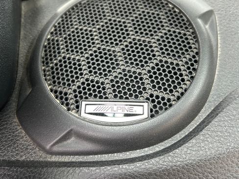 Used 2016 Jeep Wrangler Sahara image 14