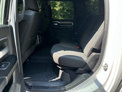 Used 2020 RAM 2500 Big Horn w/ Night Edition AWD/4WD image 5