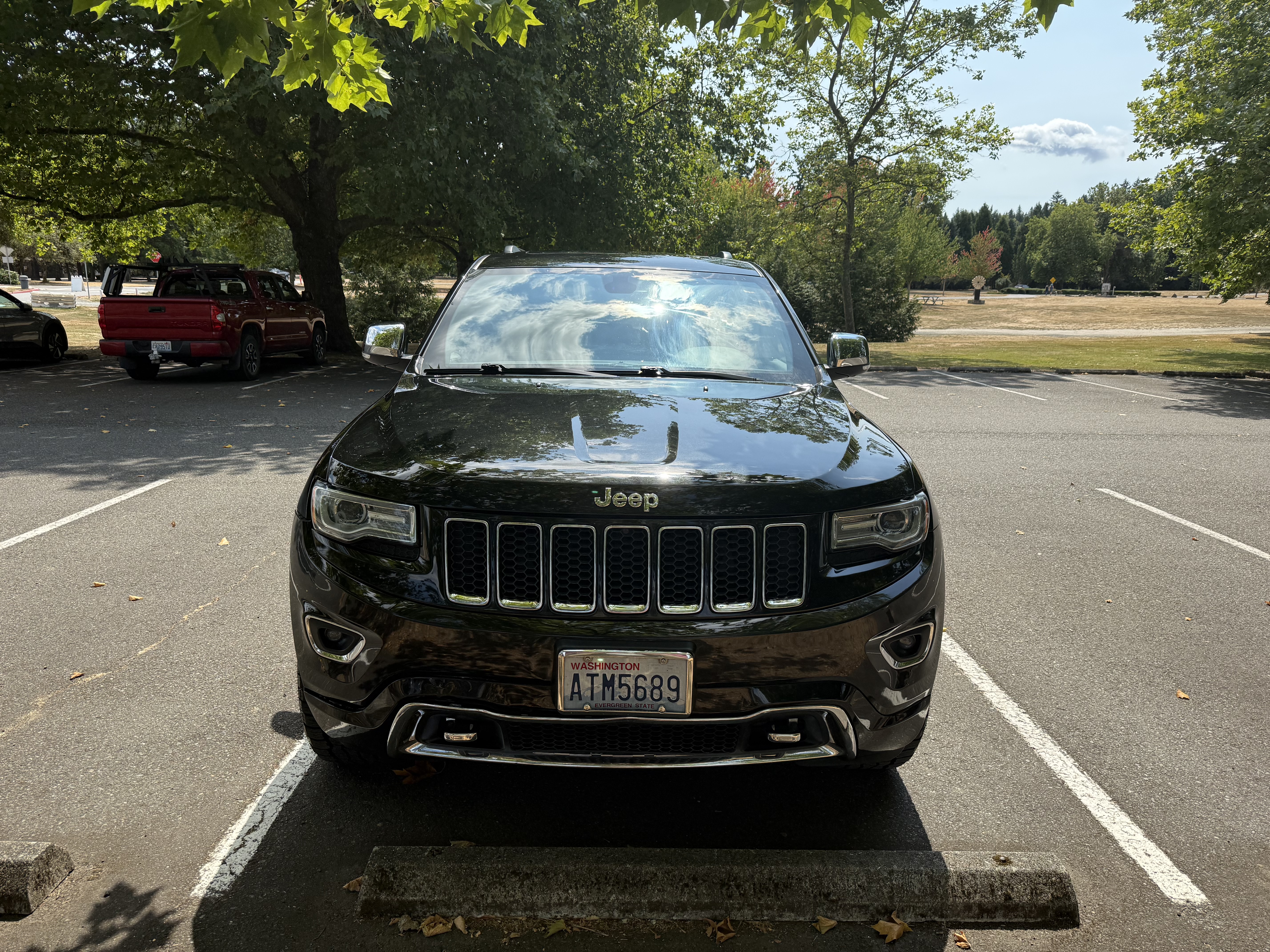 Used 2014 Jeep Grand Cherokee Overland AWD/4WD image 1
