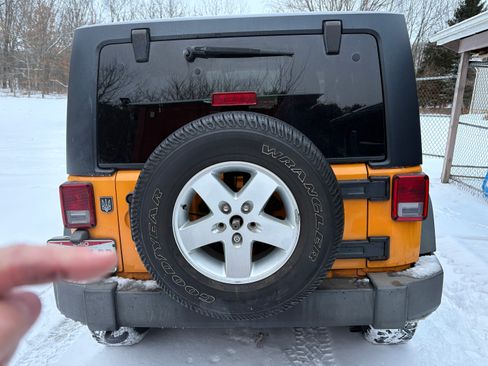 Used 2012 Jeep Wrangler Sport image 4