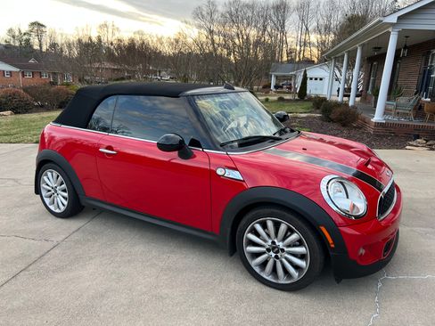 Used 2013 MINI Cooper S image 12