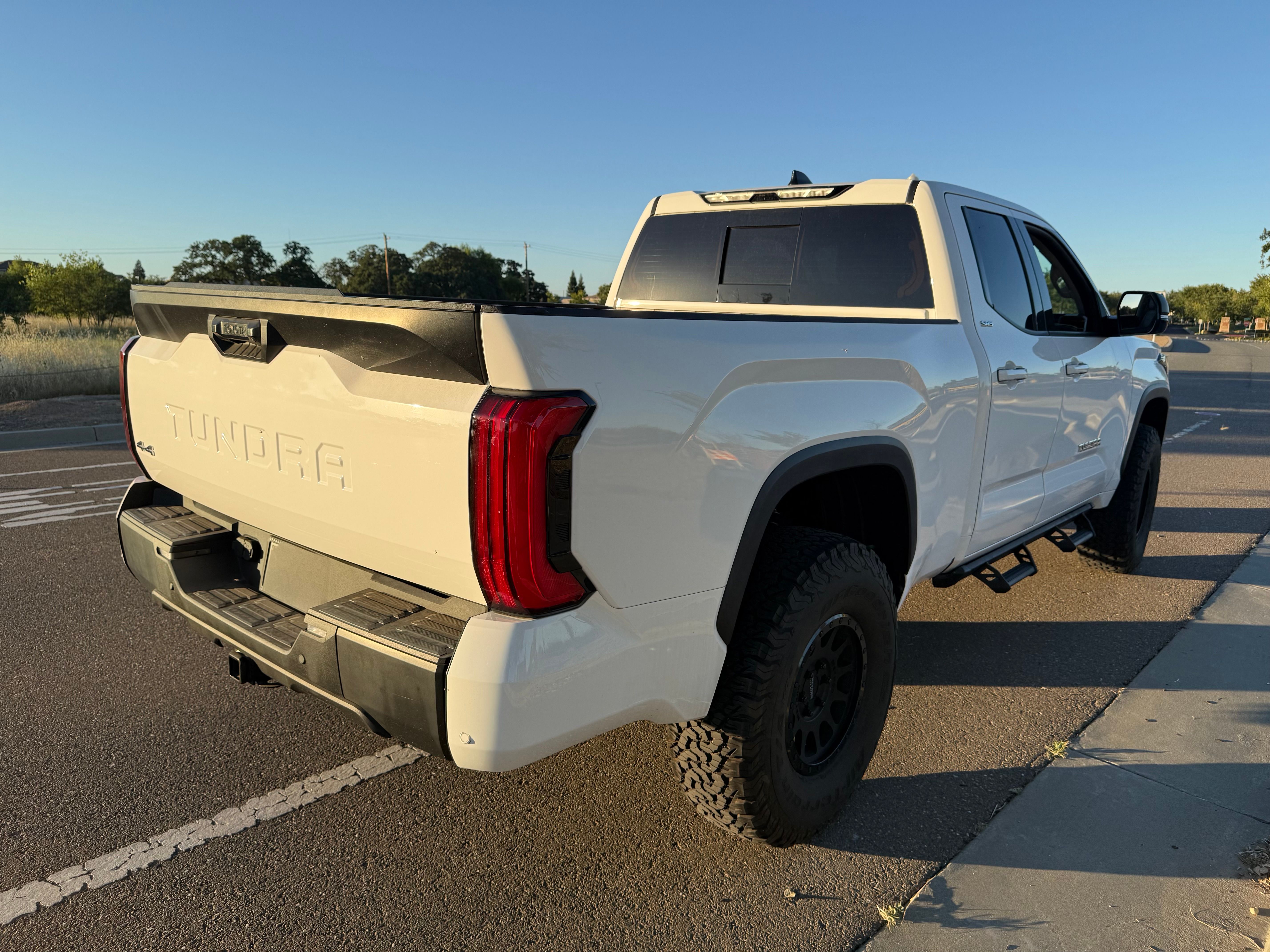 Used 2023 Toyota Tundra SR5 w/ SR5 Premium Package AWD/4WD image 11