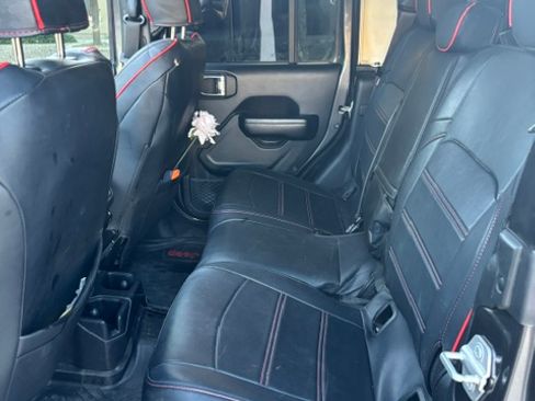 Used 2021 Jeep Gladiator Sport AWD/4WD image 16