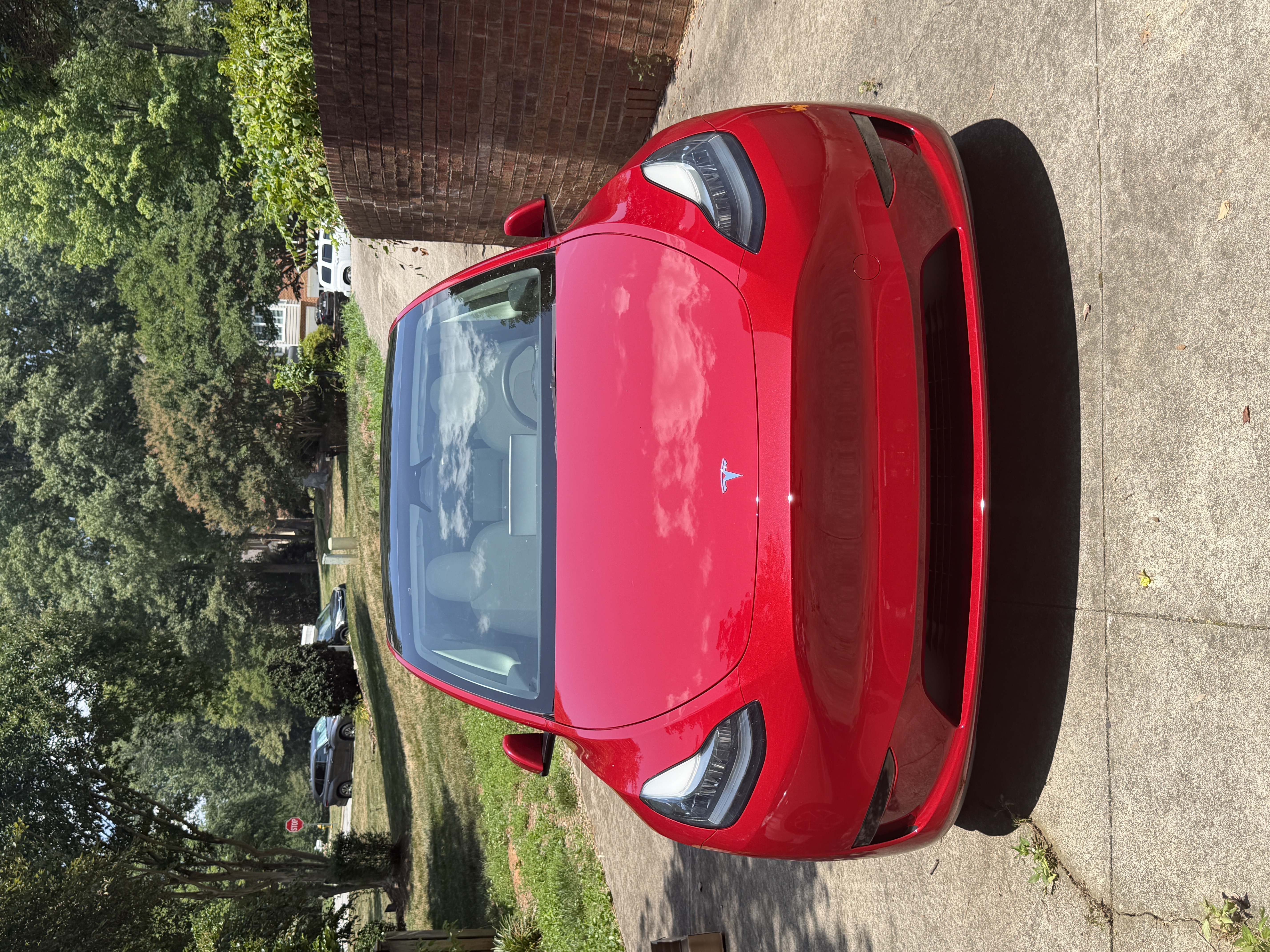 Used 2023 Tesla Model Y Long Range AWD/4WD image 1