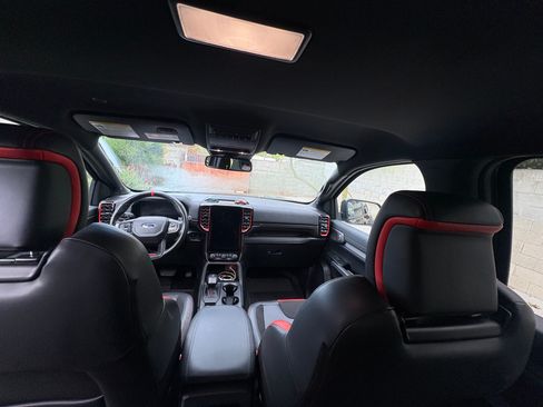 Used 2025 Ford Ranger Raptor image 9