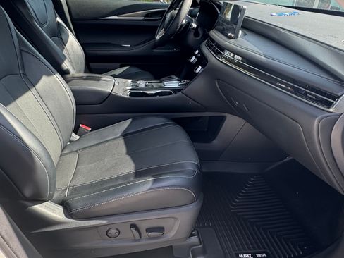 Used 2023 INFINITI QX60 Luxe image 8