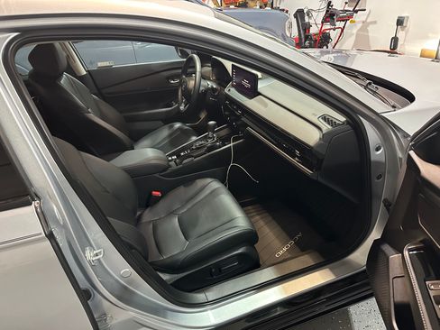 Used 2024 Honda Accord Touring image 6