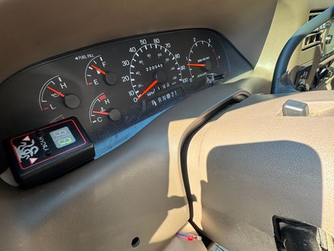 Used 1999 Ford F350 4x4 Crew Cab Super Duty image 8