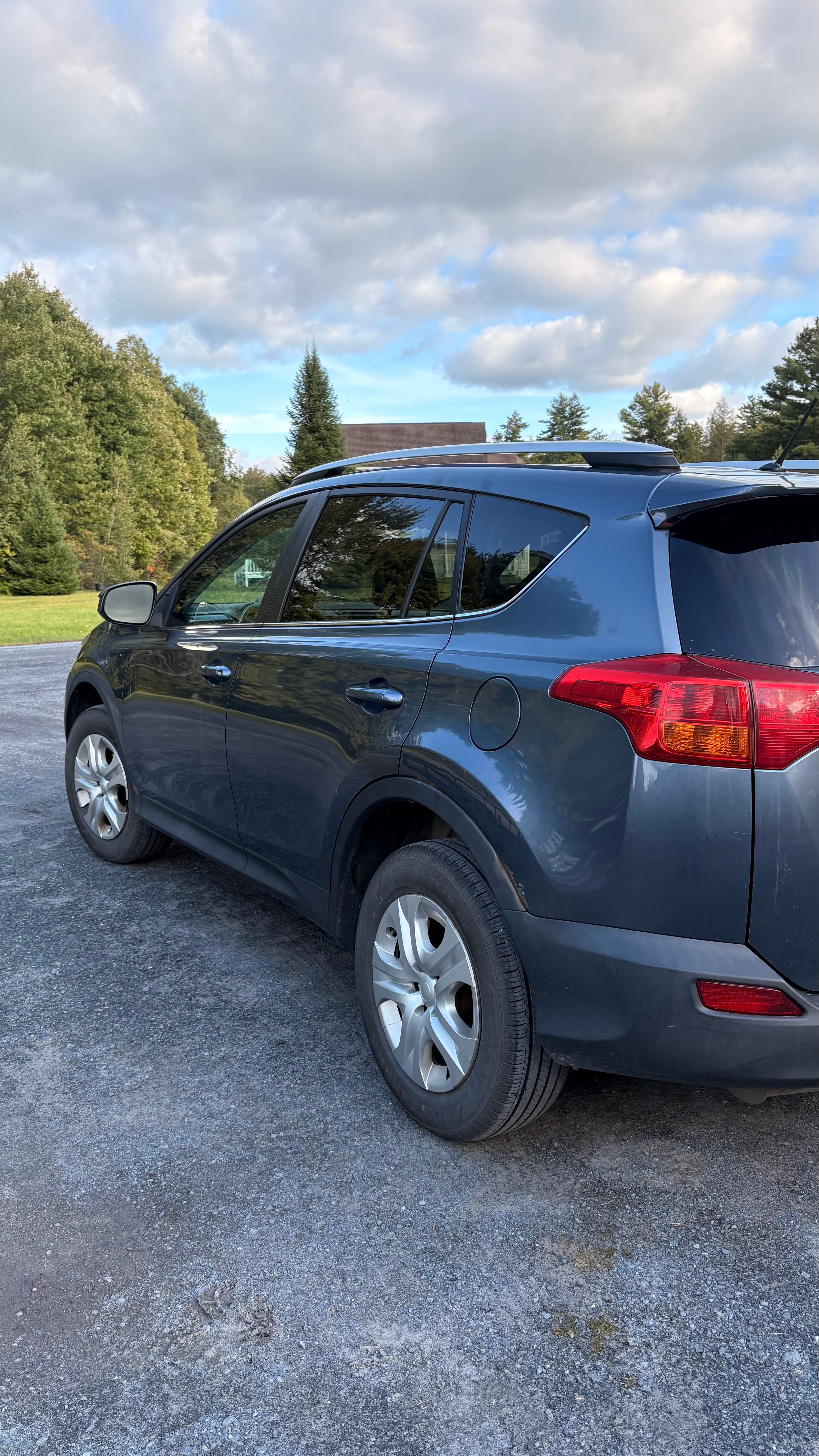 Used 2013 Toyota RAV4 LE AWD/4WD image 20