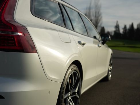 Used 2025 Volvo V60 T8 Polestar w/ Protection Package Premier image 11