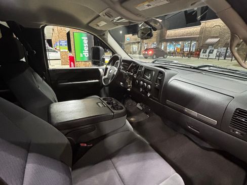 Used 2009 Chevrolet Silverado 1500 LT w/ Power Pack Plus AWD/4WD image 11