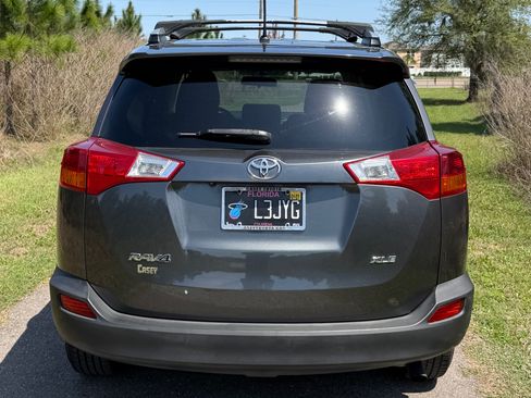 Used 2013 Toyota RAV4 XLE image 5