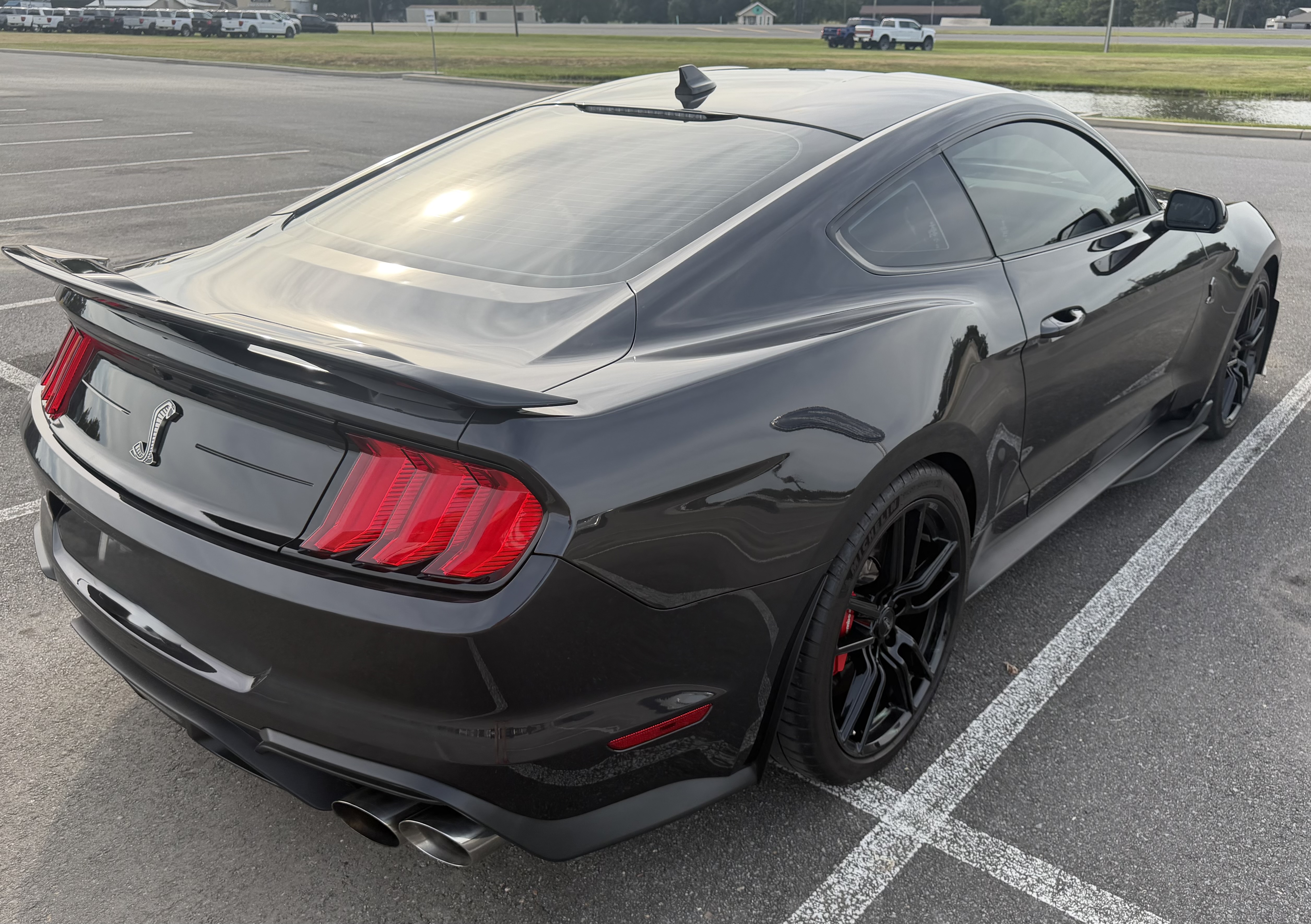Used 2022 Ford Mustang Shelby GT500 w/ Technology Package RWD image 12