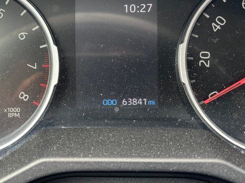 Used 2019 Toyota RAV4 LE image 13