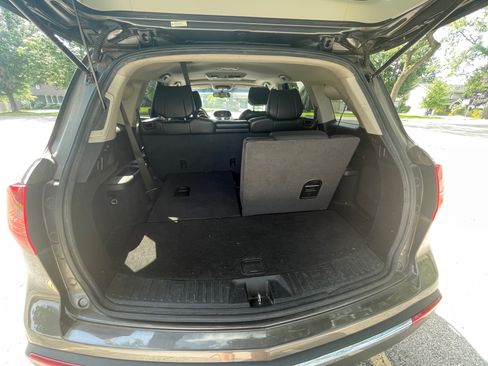 Used 2012 Acura MDX w/ Technology & Entertainment AWD/4WD image 18