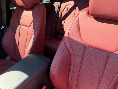 Used 2024 BMW X3 M40i w/ Premium Package image 9