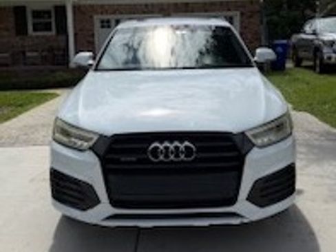 Used 2017 Audi Q3 2.0T Prestige w/ Prestige Package AWD/4WD image 8