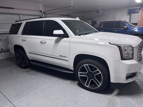 Used 2020 GMC Yukon Denali RWD image 4