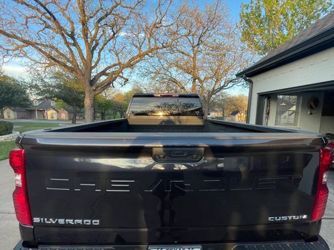 Used 2024 Chevrolet Silverado 2500 Custom w/ Custom Convenience Package image 16