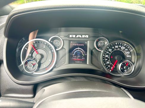 Used 2022 RAM 3500 Tradesman AWD/4WD image 13