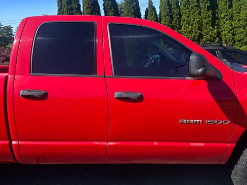 Used 2005 Dodge Ram 1500 Truck SLT AWD/4WD image 4