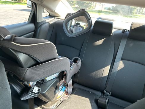 Used 2018 Honda Civic LX image 8