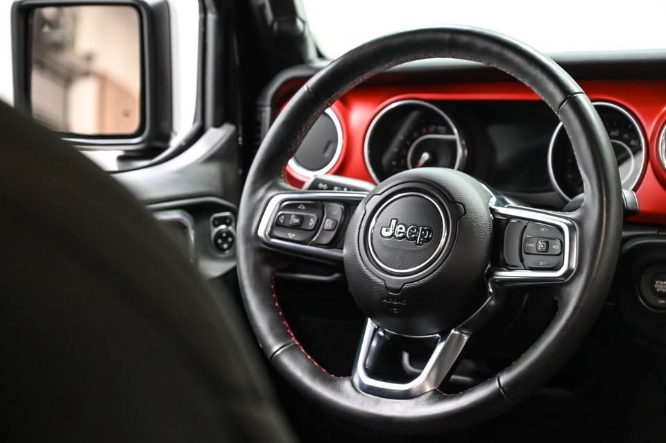 Used 2018 Jeep Wrangler Unlimited Rubicon AWD/4WD image 13