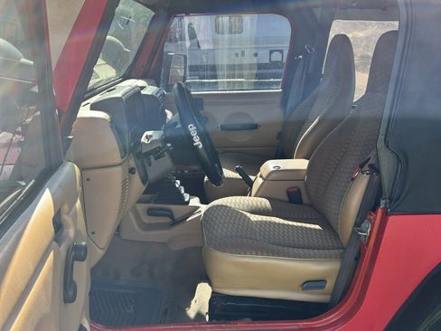 Used 1998 Jeep Wrangler Sport image 8