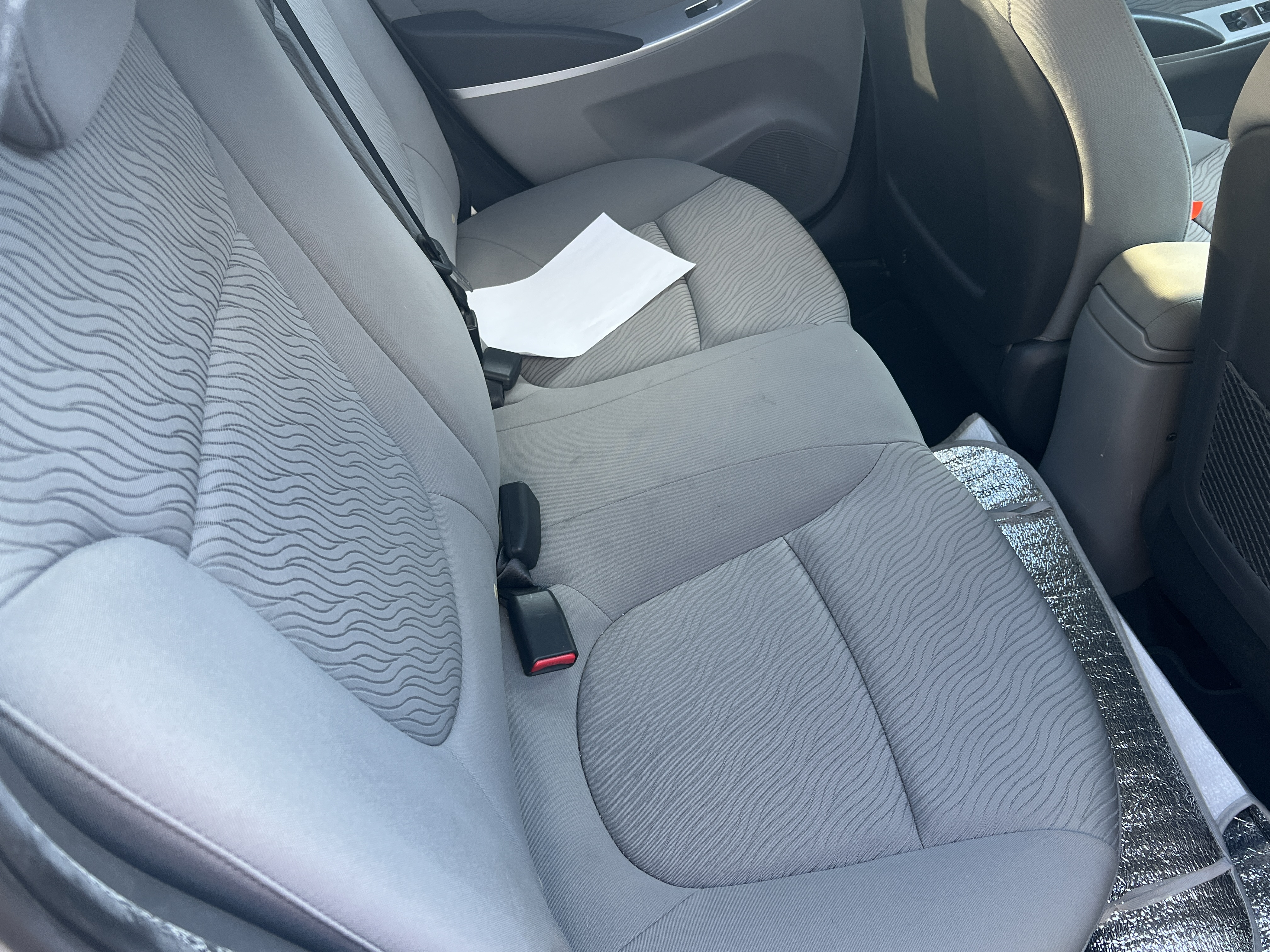 Used 2012 Hyundai Accent GLS w/ Premium Pkg 3 FWD image 9