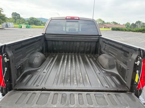 Used 2019 Toyota Tundra Limited AWD/4WD image 17
