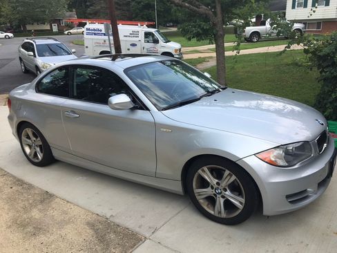 Used 2011 BMW 128i Coupe RWD image 6