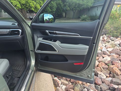 Used 2024 Kia Telluride SX X-Line image 14