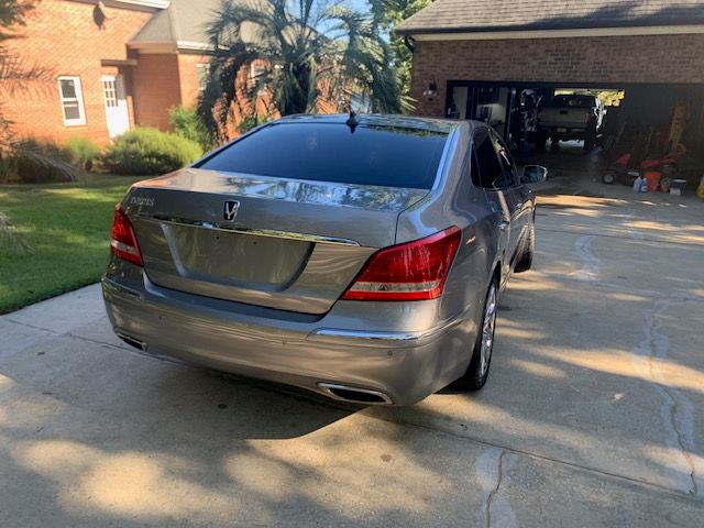 Used 2011 Hyundai Equus Signature RWD image 8
