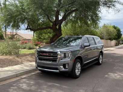 Used 2022 GMC Yukon XL SLT w/ SLT Premium Package